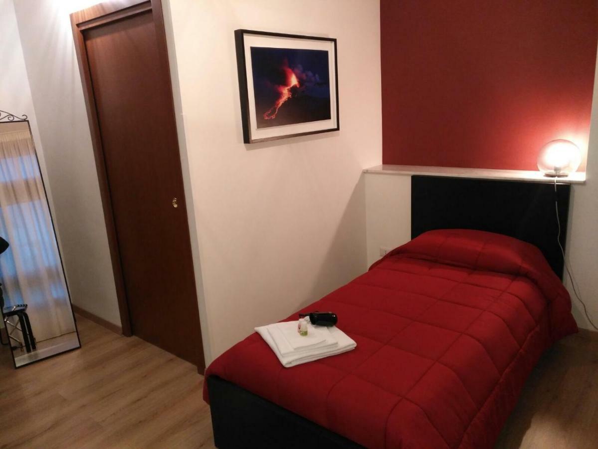 Tosca B&B Catane Extérieur photo